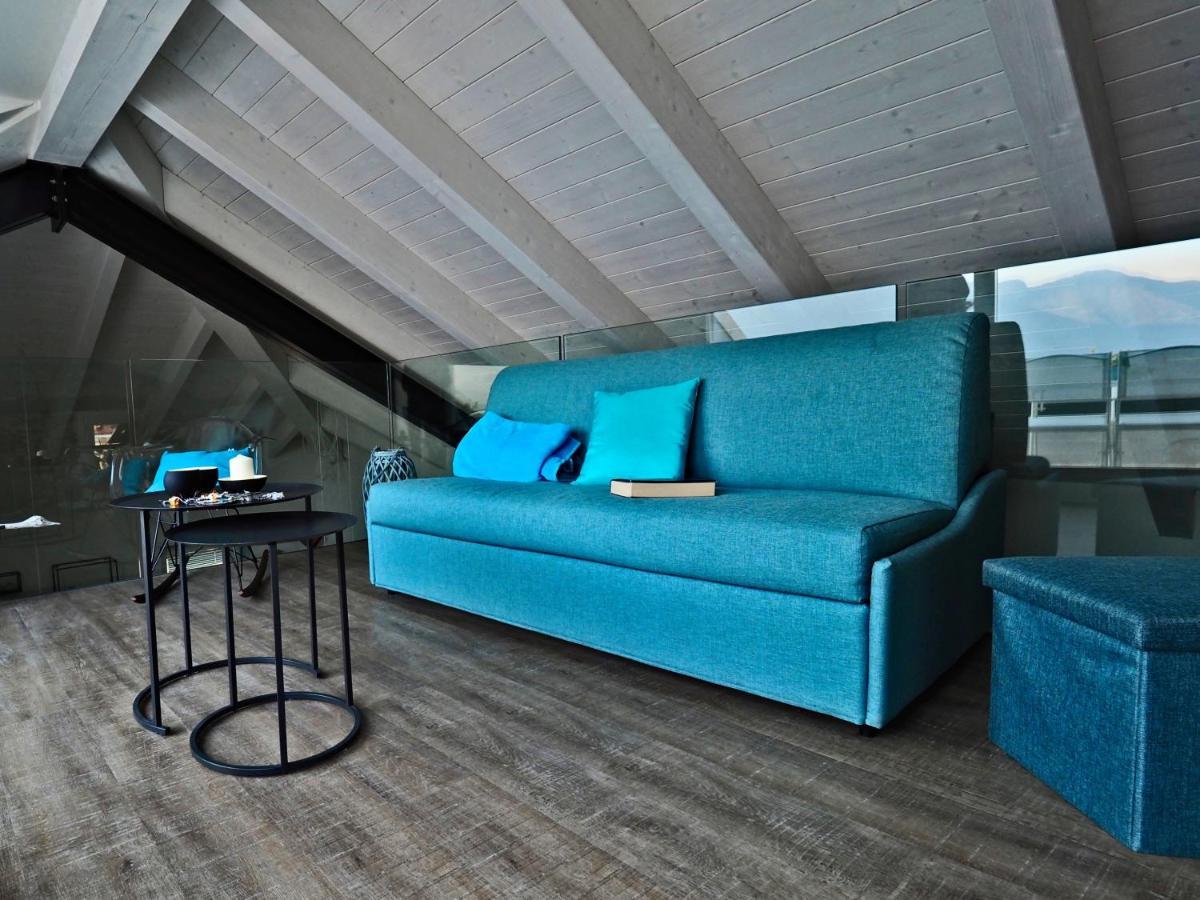 Light Blue Lake Aria Argegno Exterior foto